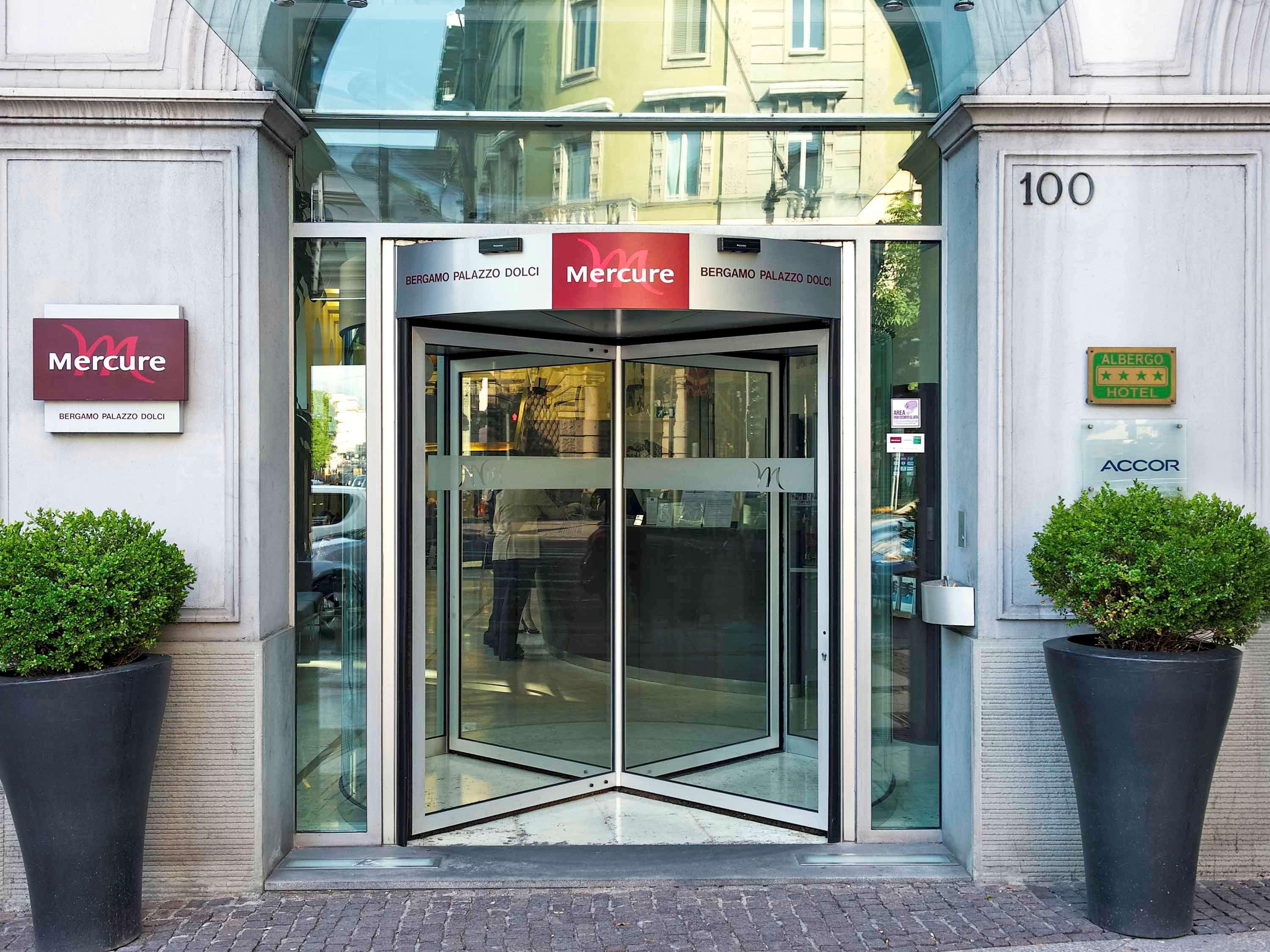 Mercure Bergamo Centro Palazzo Dolci Esterno foto