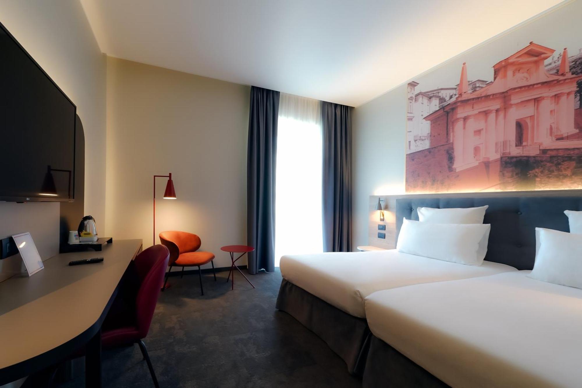 Mercure Bergamo Centro Palazzo Dolci Esterno foto
